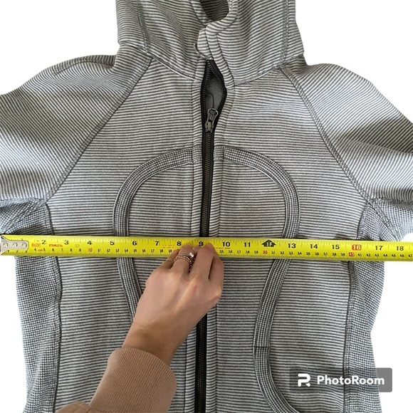 LULULEMON Scuba Hoodie* Microstripe Sidewalk / Silver Size 4-6 - Picture 9 of 10